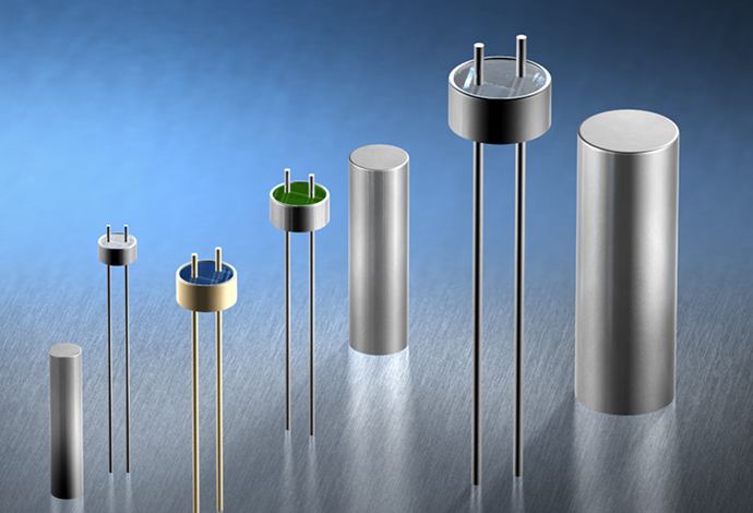 Range of SCHOTT quartz housings of different sizes