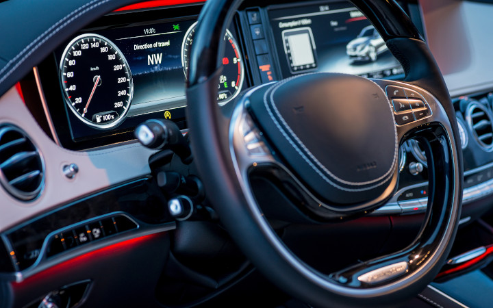 SCHOTT CONTURAN® and Xensation® glasses are ideal for vehicle interiors 