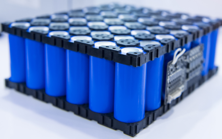 Batteries and capacitors use SCHOTT sealing technology	