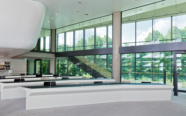 Fire-resistant Classification EI glass for protection against fire, hot gases and smoke