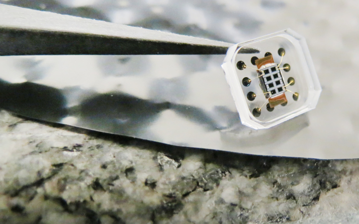 Petits systèmes microélectromécaniques (MEMS)