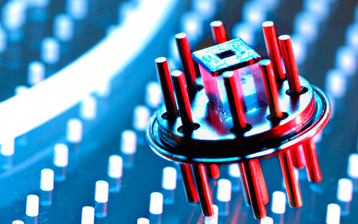 用于微机电系统 (MEMS) 封装的微型压力传感器