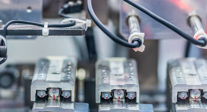 A wide range of electronic systems benefit from SCHOTT hermetic seals, feedthroughs and lighting Close up of an electronics system
