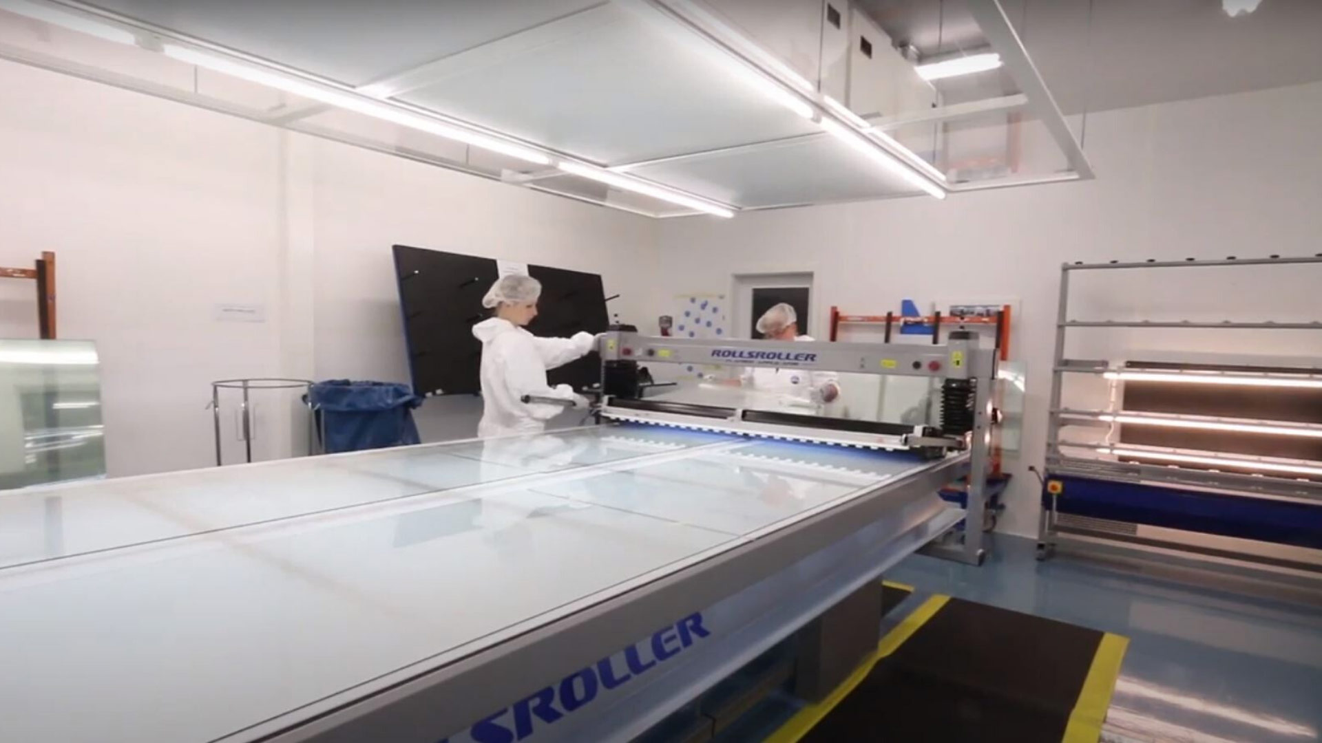 Video showing the SCHOTT production facility in Valasske Mezirici, Czech Republic