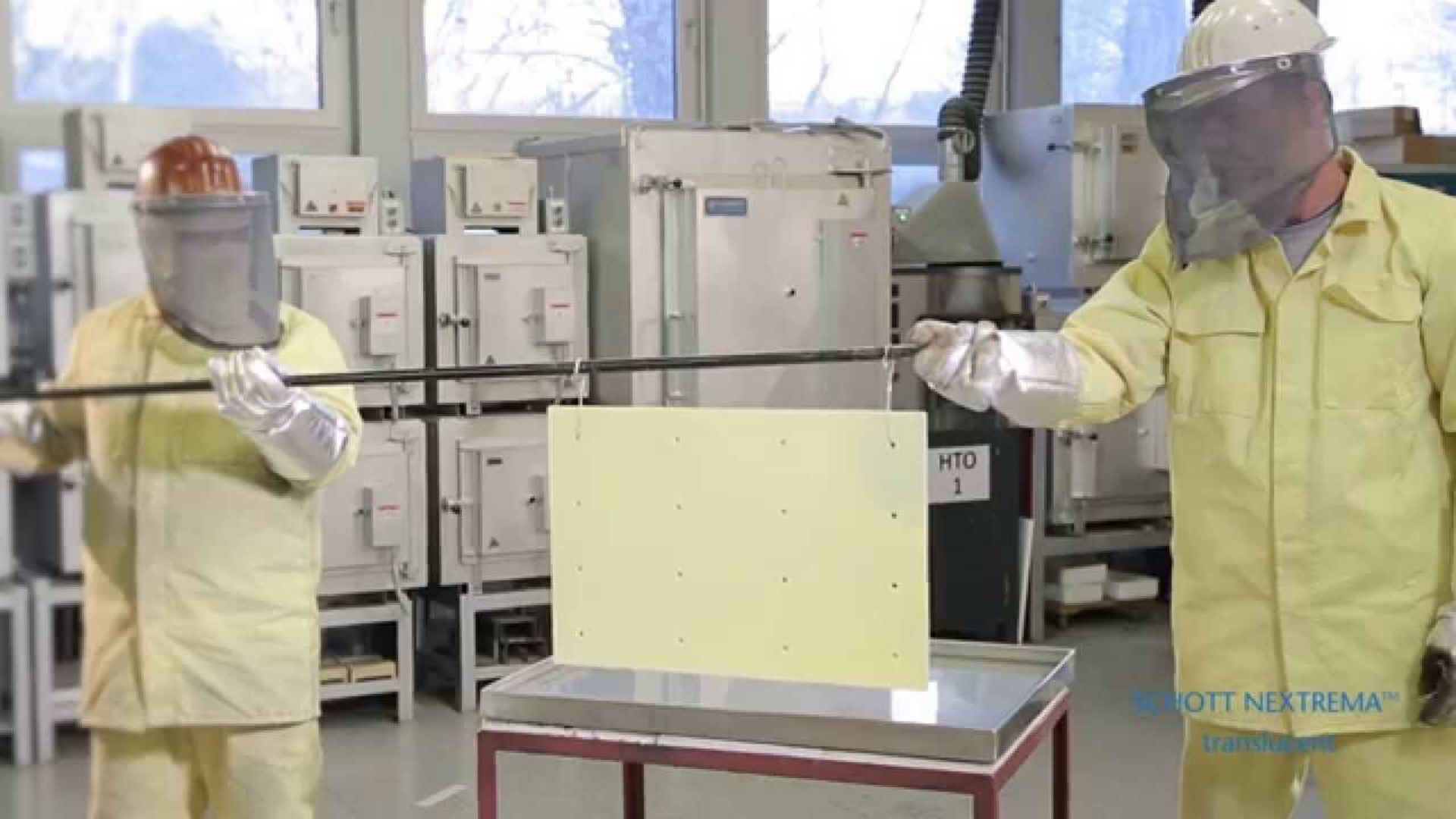 Click to discover how resilient SCHOTT NEXTREMA® is to thermal shock