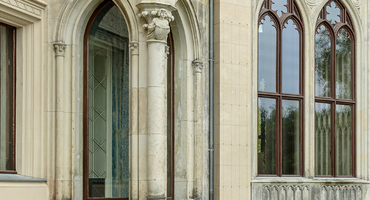 SCHOTT make a range of glasses for restoring and protecting the windows of historical buildings Close up detail of windows in a historical building restored with SCHOTT restoration glass